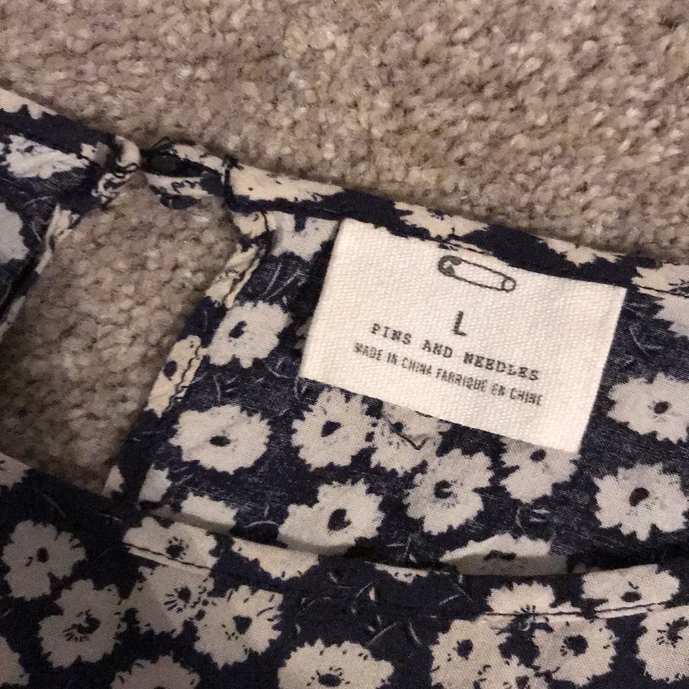 Shirt - Picture 4 of 4